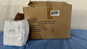 lot 24 image: 1 Case (1000 each) NEW 24 Pleated Bouffant Cap - White - For Industrial, Lab Use and Food Processing (open box)