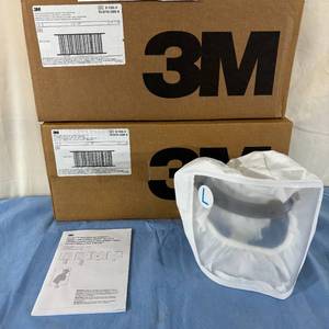 lot 102 image: 2 Cases (5 each) NEW 3M S-133L-5 Headcover with Integrated Head Suspension - Size MediumLarge White&nbsp