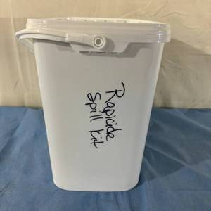 lot 114 image: Medivators 78400-974 Spill Kit for RAPICIDE PA High-Level Disinfectant - Expiration 0125