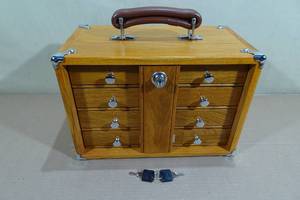 lot 24 image: Gerstner International GI-T12 Red Oak 4-Drawer Mini Portable Chest