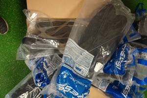 lot 125 image: 10 Pairs Cressi Agua Snorkel Fins