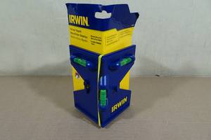 lot 132 image: Irwin Magnetic Post Level