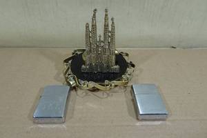 lot 170 image: 2 Zippo Lighters with Vintage German Ashtray