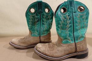 lot 186 image: Smoky Mountain Youth Boots -Size 1
