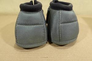 lot 189 image: Professionals Choice Bell Boots -Medium