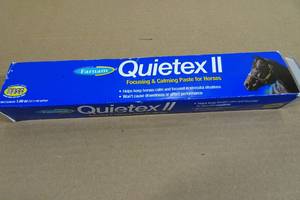 lot 201 image: Farnam Quietex II Focus & Calming Paste for Horses