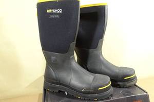 lot 218 image: Dryshod Steel Toe Boots -Size 1212.5