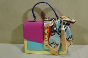 lot 20B image: Aldo Purse -Endless Summer Handbag