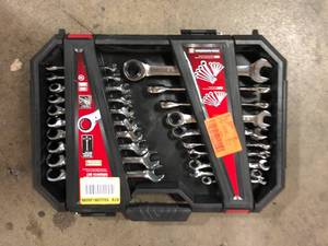 Husky 72-Tooth Ratcheting SAEMM Combination Wrench Set (20-Piece)  Customer Returns See Pictures
