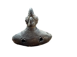 lot 74 image: Aztec Aerophone-Whistle Flute
