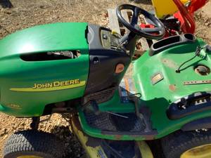John Deere Riding Mower