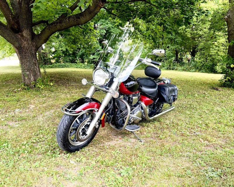 lot 1 image: 2004 Yamaha XV1700A