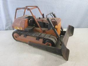 lot 173 image: (EC1) Vintage Large Mighty Tonka Pressed Steel Bulldozer 17 14 Long - Missing One Track