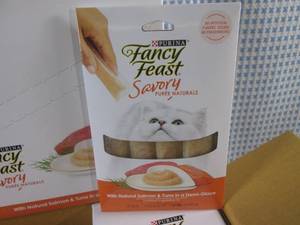 lot 247 image: (F-0) Purina Fancy Feast Savory Puree Cat Treats Salmon & Tuna - 2 Inner Boxes of 15 Packets with 4 Pouches Each (120 Treats Total) Past Date
