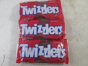 lot 345 image: (B-2) 3 - 1 Pound Bags of Strawberry Twizzlers Past Date