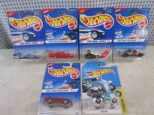 lot 388 image: (EC1) Assorted Hot Wheels in Packaging