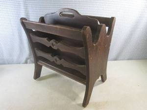 lot 394 image: (EW6) Vintage Wood Magazine Rack