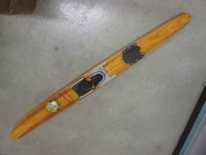 lot 401 image: (EC1) Vintage 1950s Wood Cypress Gardens Dick Pope Jr. Slalom Water Ski - 68 Long
