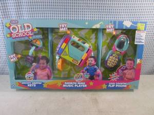 lot 70 image: (EW3) Little Tikes Old School Toy Value Pack Keys, Music Player and Flip Phone