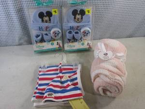 lot 75 image: (CS) 2 Baby Gift Sets, Baby Blanket and Onesize Monica & Andy Hat and Blanket Set