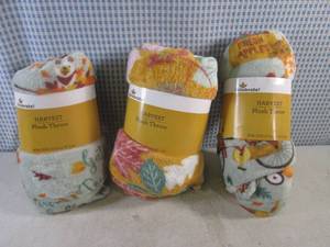 lot 100 image: (BS) 3 Harvest Plush Throws 48 x 58