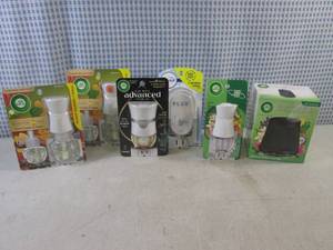lot 102 image: (BSB) Assorted Plug-In Room Deodorizers and Mister