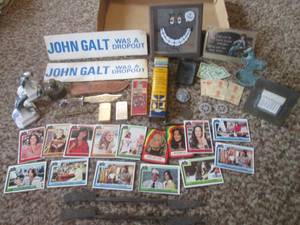 lot 50 image: (K) Assorted Vintage Smalls...