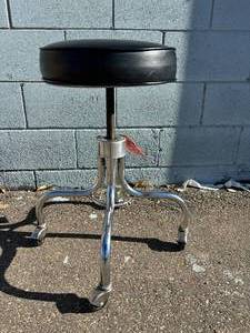 lot 5 image: MSRP $500 High Quality Brewer Stainless Steel Height Adjustable Screw Top Salon Tattoo Dental Workbench Stool Chair - Great Working Condition