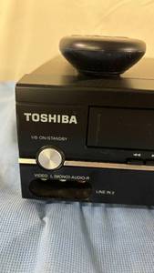 lot 46 image: MSRP $1600 Toshiba SD-V296 Progressive Scan Dolby Digital DVD PlayerVCR Combo With Remote - Black - Great Working Condition