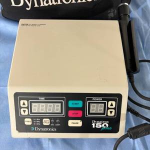 lot 50 image: MSRP $1500 Dynatronics Corp. D150 Dynatron 150 Plus Therapeutic Ultrasound Machine Includes&nbspModel 300-2 Ultrasound Applicator &amp&nbspCarry Bag - Great Working Condition