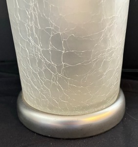 lot 62 image: Lovely Lamp
