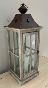 lot 65 image: Decorative Lantern