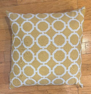 lot 101 image: Set of Three Accent Pillows