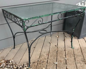 lot 112 image: Glass Top Patio Table