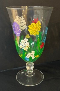 lot 113 image: 6 Pretty Floral Hand Painted Stemmed Glasses