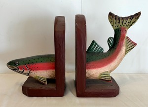 lot 126 image: Fun Fishy Bookends