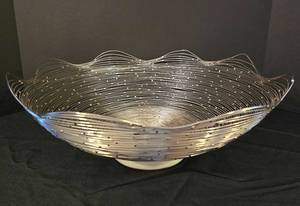 lot 200 image: Distinctive Woven Metal Bowl