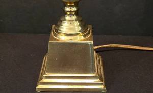 lot 230 image: Fun Brass Table Lamp