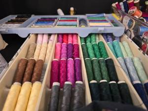 lot 232 image: Sewing Bonanza