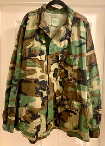 lot 93 image: Mens Military Fatigues