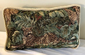 lot 198 image: Three Decorative Accent Pillows