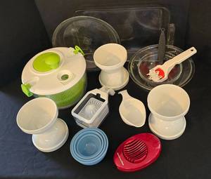 lot 226 image: Colorful Kitchen UtensilTools Grouping