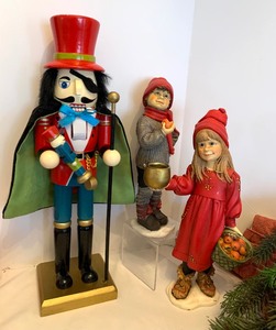 lot 84 image: One Stop Christmas Lot Handmade Tree Skirt, Nutcracker, Table Runner, Pfaltzgraff Family Sharing Plate and More