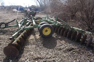 John Deere 16 Disk