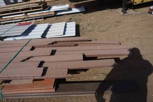 lot 47 image: 14 - 6 Laminated Composite Decking In Assorted Lengths