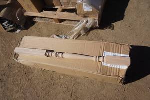 lot 88 image: 16 - Oak Stairway Balusters