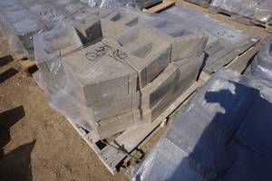 lot 108 image: Pallet of 18 - 16 Retaining Wall Blocks
