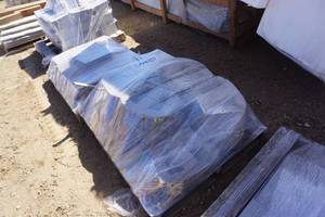 lot 113 image: Pallet of 11 - 16 Retaining Wall Block