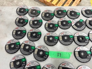 LOT OF 40) 4-12 MILWAUKEE MASONRY GRINDING DISCS