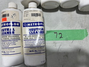 VINYL FLOOR CLEANER